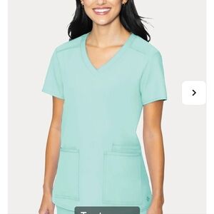 Med Couture Women's Scrub Top in Light green